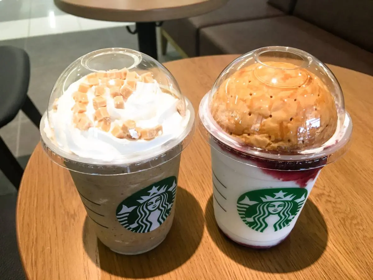 海外限定　スターバックス　ピンパッジ　非販売  チェリーフラペチーノ スターバックス® チルドカップ 「ミックスベリーホワイトモカ
