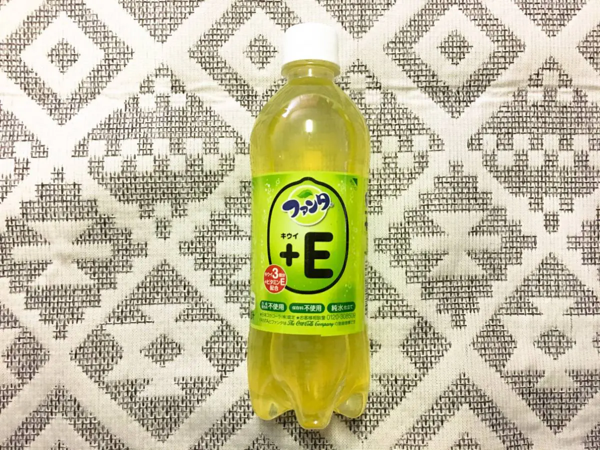 コーラとキウイ コカ・コーラの「ファンタ キウイ＋E 」を飲んでみた！ | Ariill