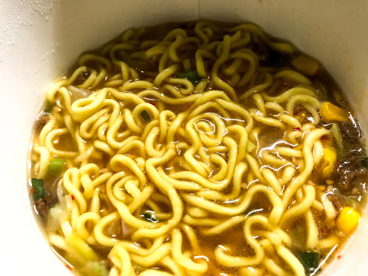 エースコックの スーパーカップmax みそラーメン を食べてみた Ariill Design