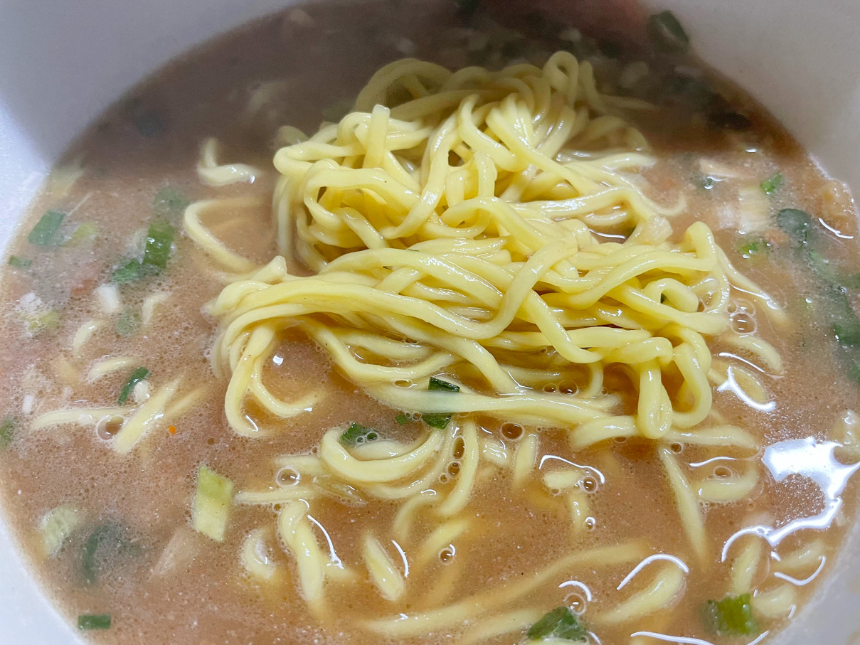 マルちゃん正麺 極濃魚介豚骨